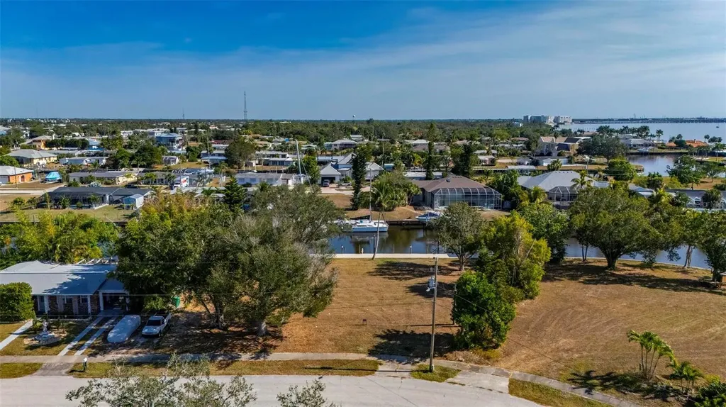 165 Small Street SE Port Charlotte FL 33952