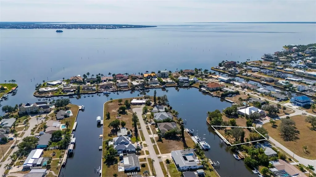 165 Small Street SE Port Charlotte FL 33952