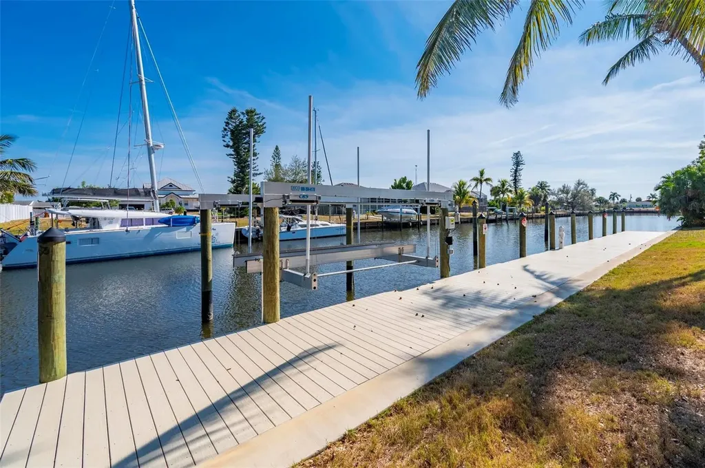 165 Small Street SE Port Charlotte FL 33952