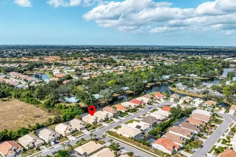 146 Braemar Avenue Venice FL 34293
