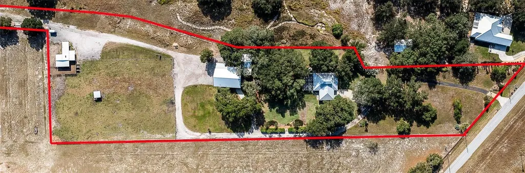 2424 Burns Avenue Lake Wales FL 33898