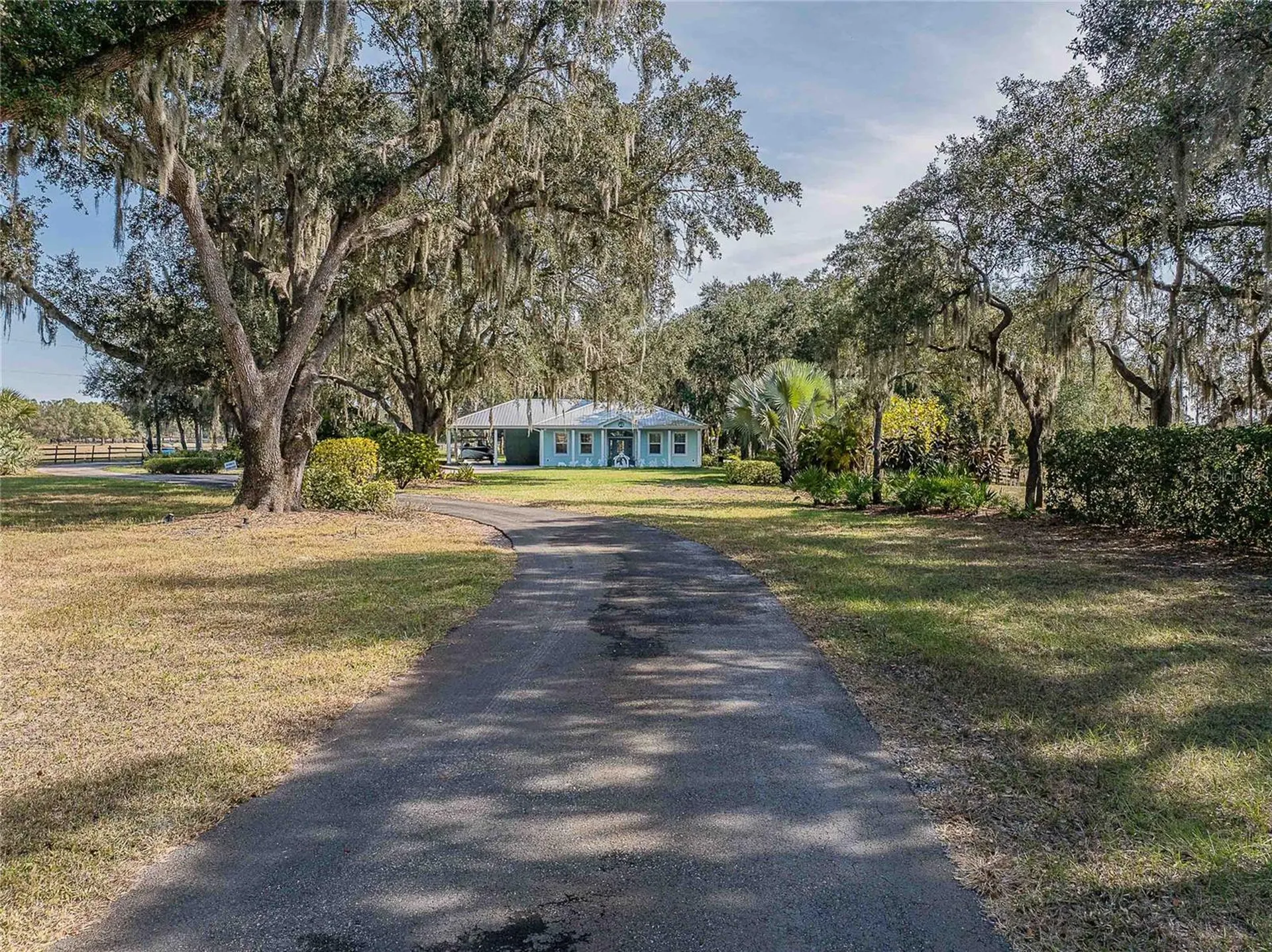 2424 Burns Avenue Lake Wales FL 33898