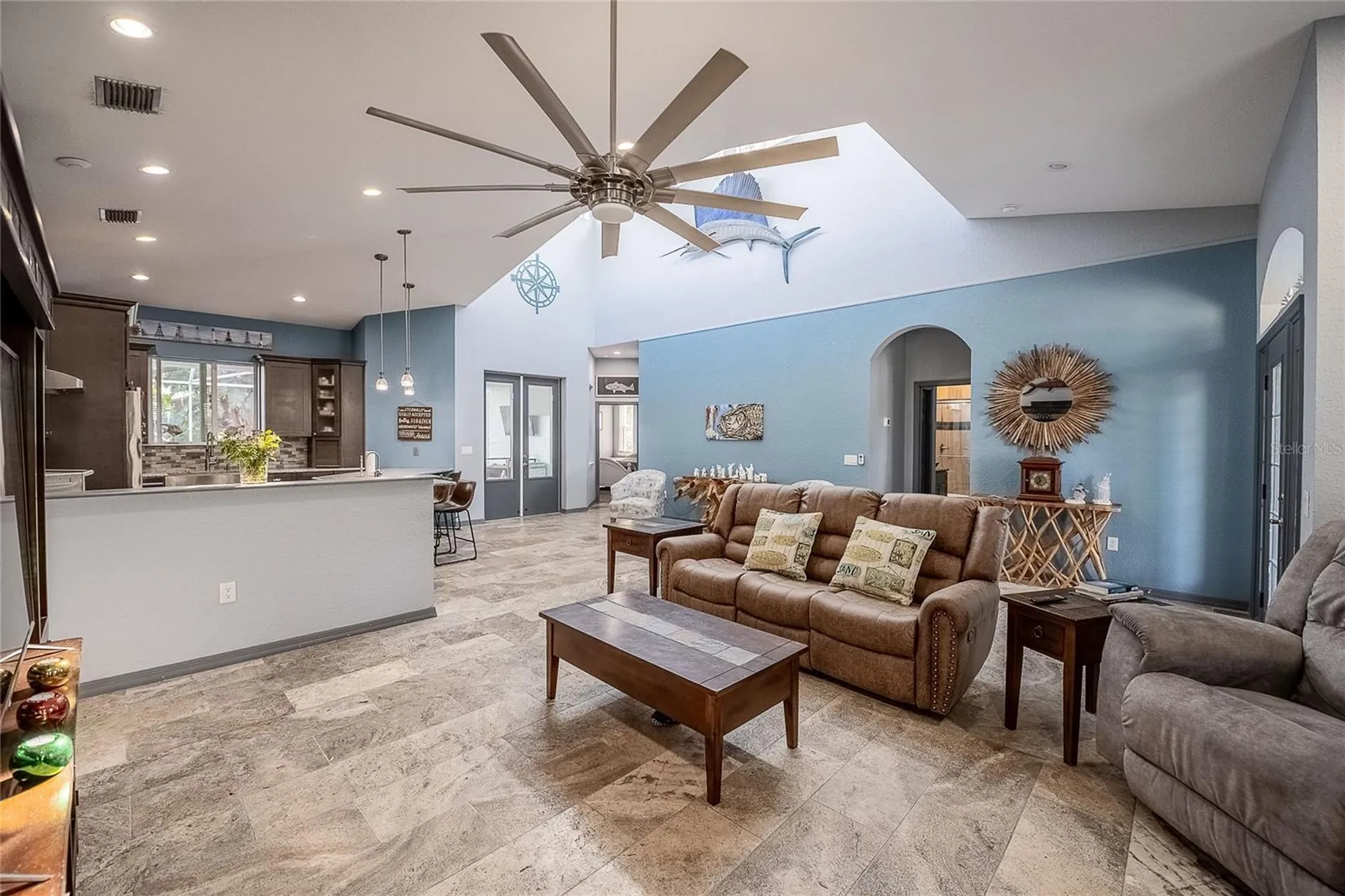 2424 Burns Avenue Lake Wales FL 33898