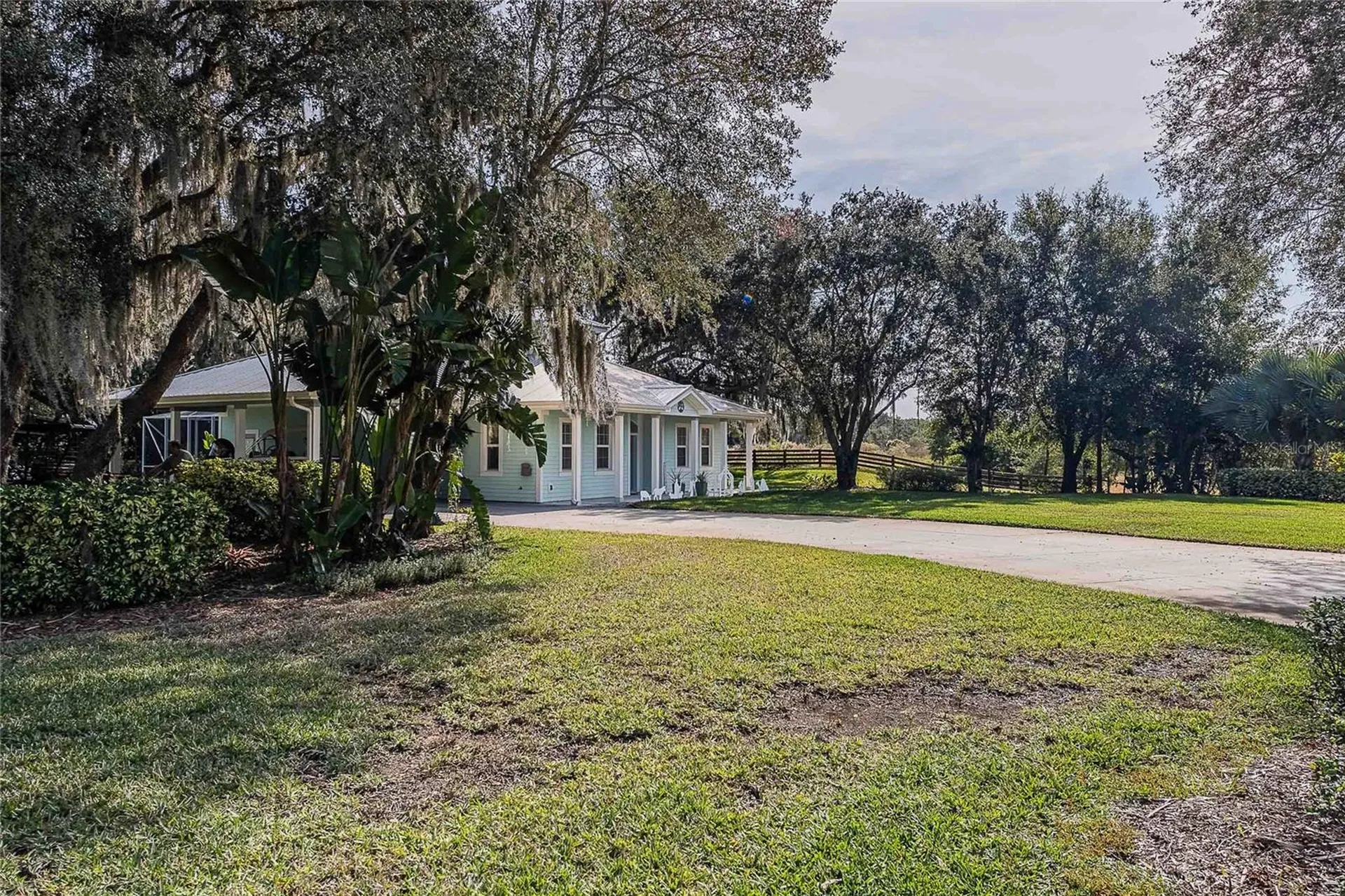 2424 Burns Avenue Lake Wales FL 33898