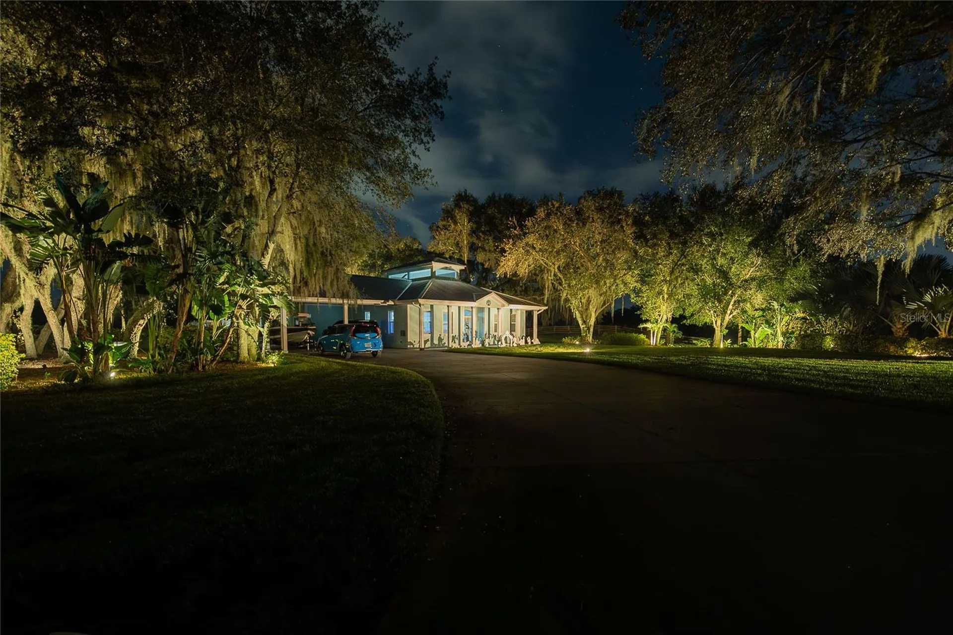 2424 Burns Avenue Lake Wales FL 33898