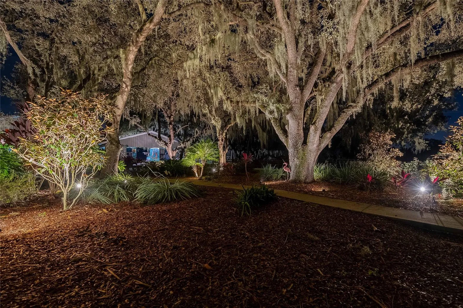2424 Burns Avenue Lake Wales FL 33898