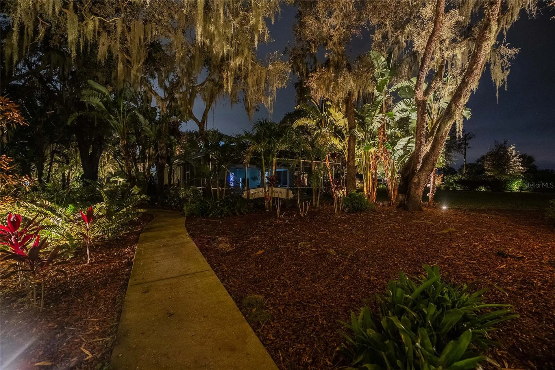 2424 Burns Avenue Lake Wales FL 33898