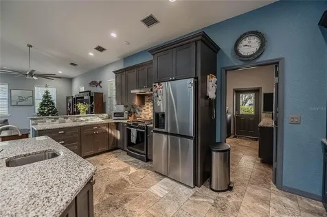 2424 Burns Avenue Lake Wales FL 33898