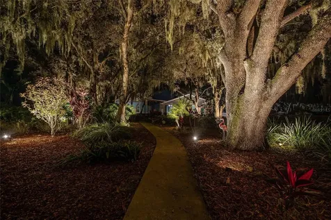 2424 Burns Avenue Lake Wales FL 33898