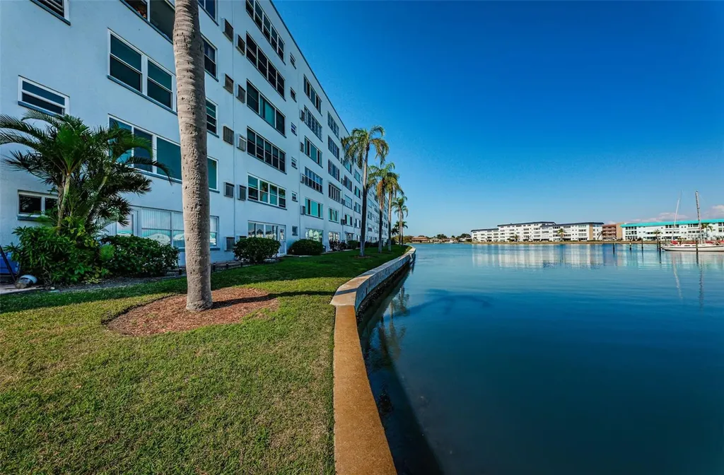 5925 Shore Boulevard S Gulfport FL 33707