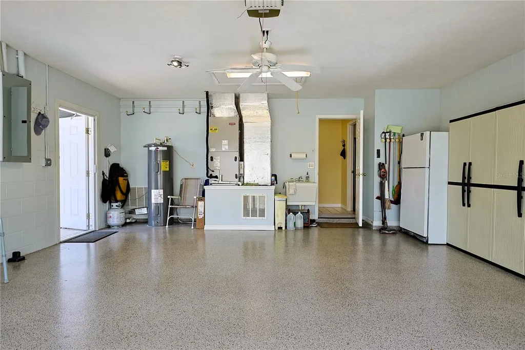 8783 SE 156 Place Summerfield FL 34491