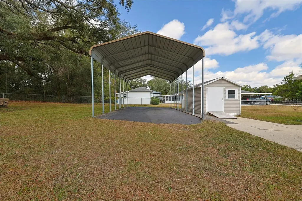 8783 SE 156 Place Summerfield FL 34491