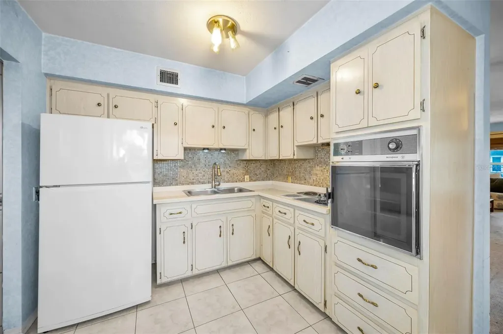 4151 55th Way N Kenneth City FL 33709