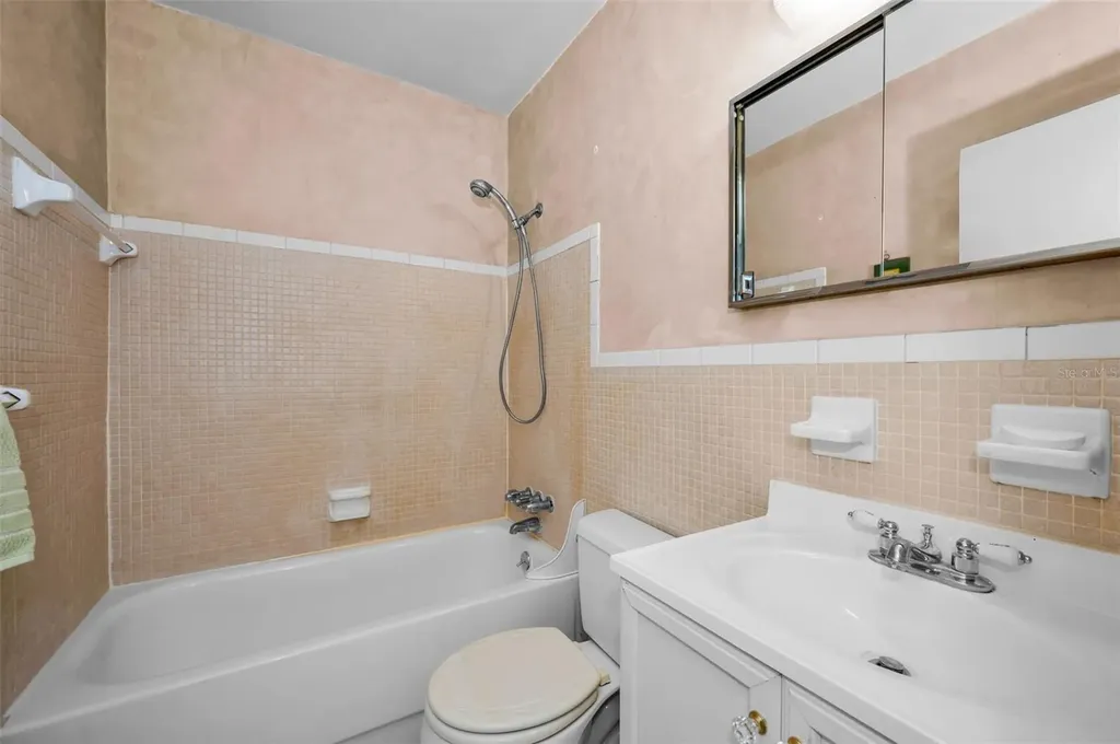 4151 55th Way N Kenneth City FL 33709