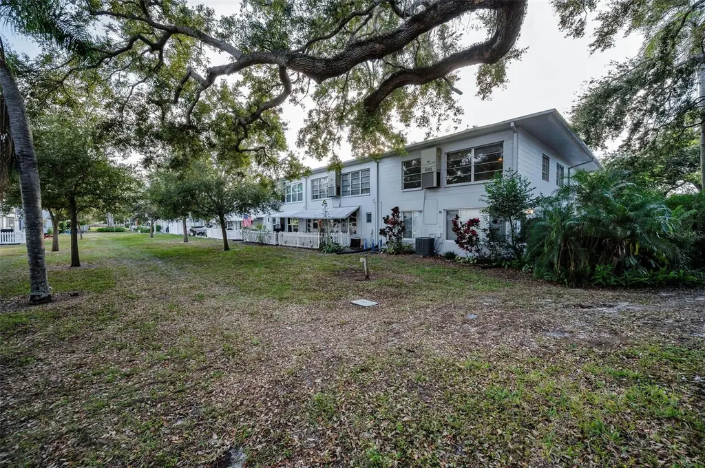 4151 55th Way N Kenneth City FL 33709