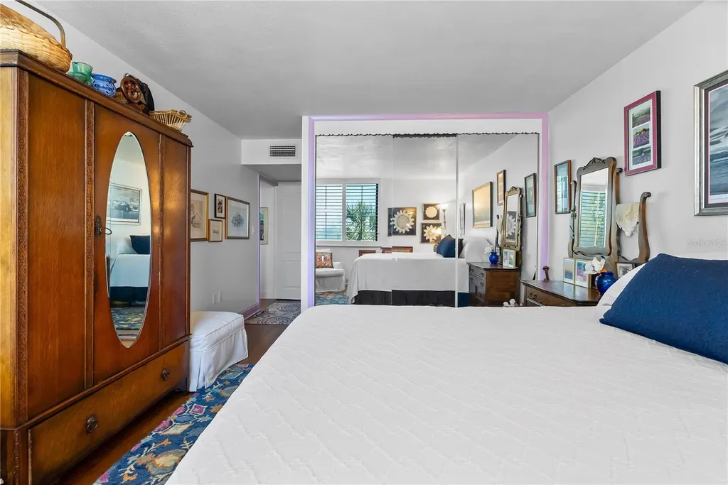 644 Island Way Clearwater Beach FL 33767