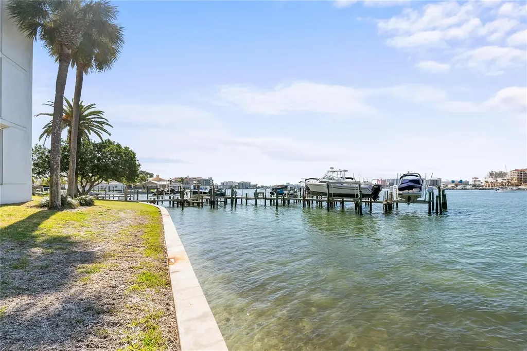 644 Island Way Clearwater Beach FL 33767