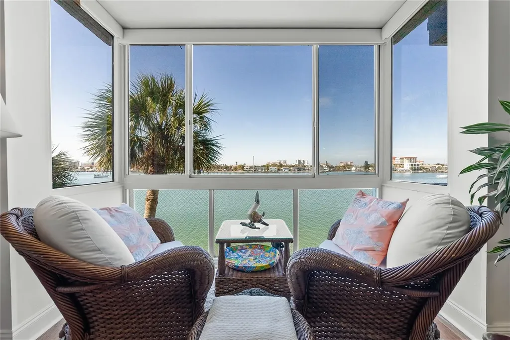 644 Island Way Clearwater Beach FL 33767