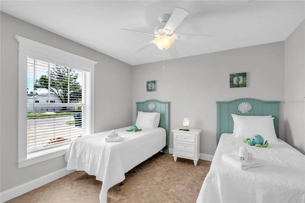 302 67th Street Holmes Beach FL 34217