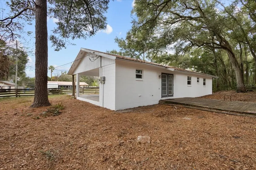 1315 SW 252nd Street Newberry FL 32669
