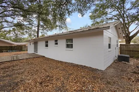 1315 SW 252nd Street Newberry FL 32669