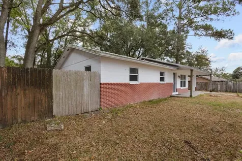 1315 SW 252nd Street Newberry FL 32669
