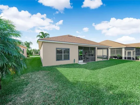 5197 Pebble Beach Boulevard Winter Haven FL 33884