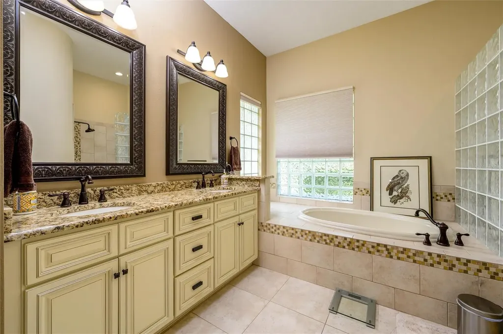 17521 Edinburgh Drive Tampa FL 33647