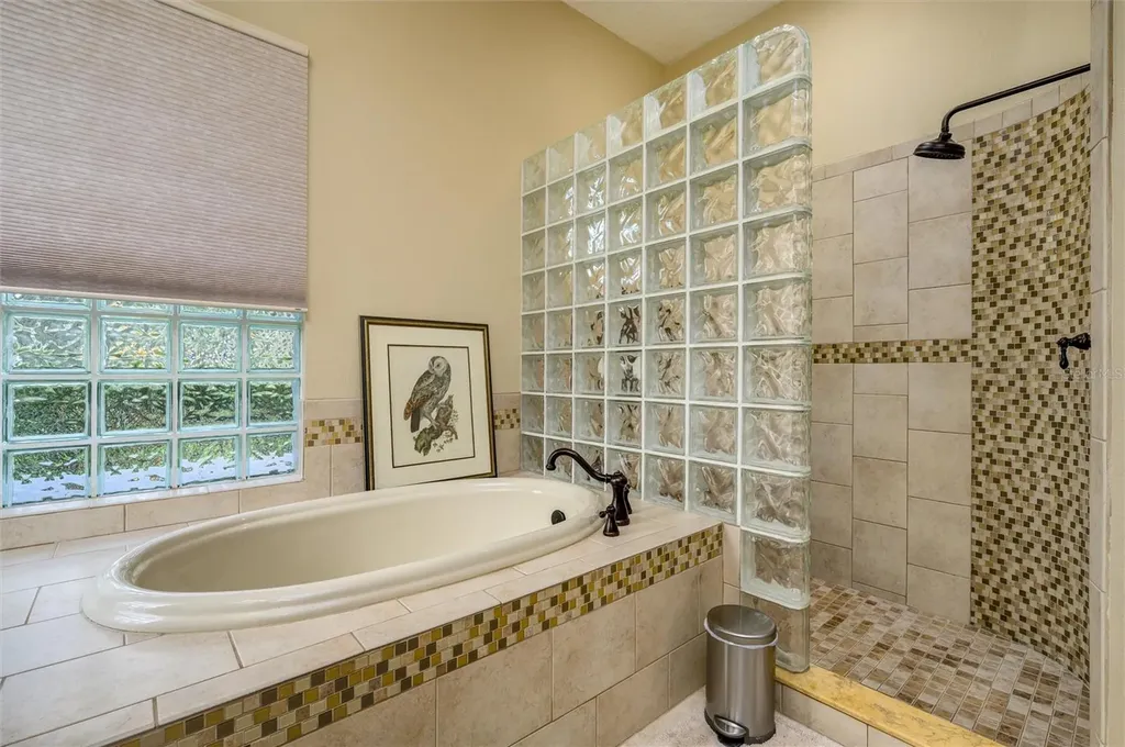 17521 Edinburgh Drive Tampa FL 33647