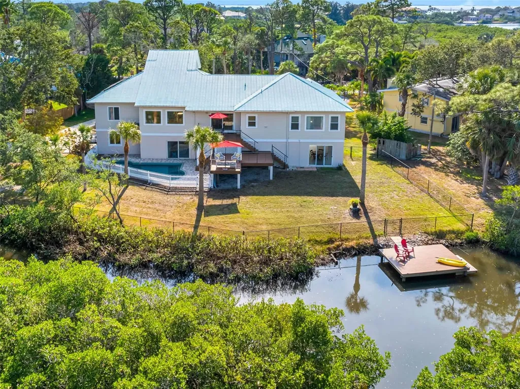 1580 Macchesney Drive Tarpon Springs FL 34689
