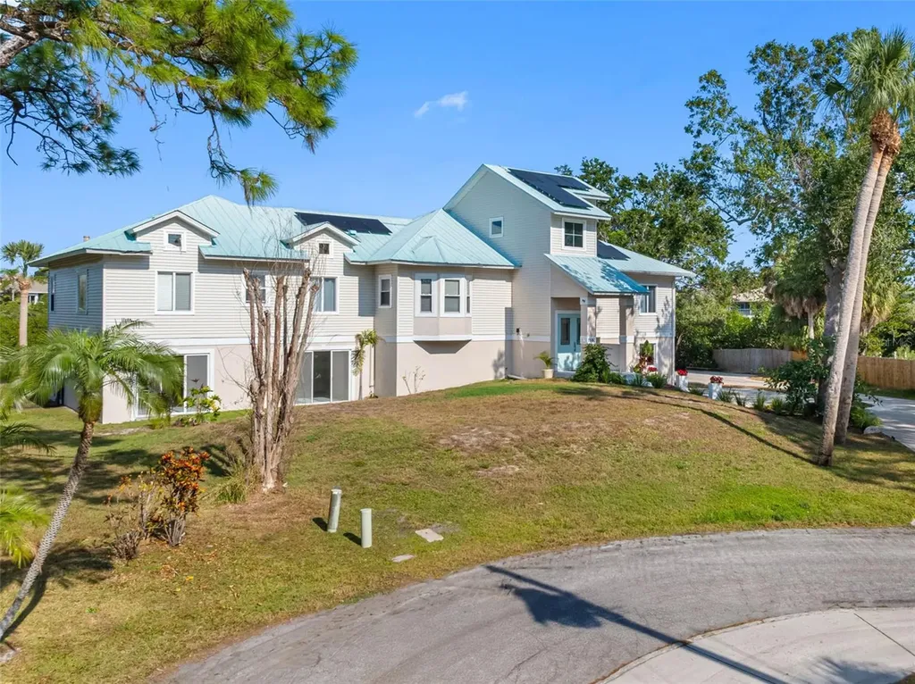 1580 Macchesney Drive Tarpon Springs FL 34689
