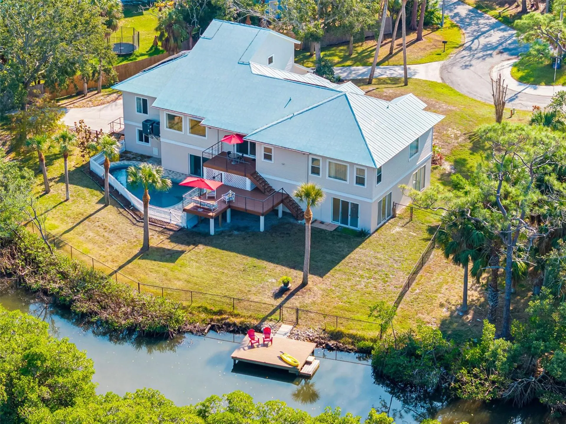 1580 Macchesney Drive Tarpon Springs FL 34689