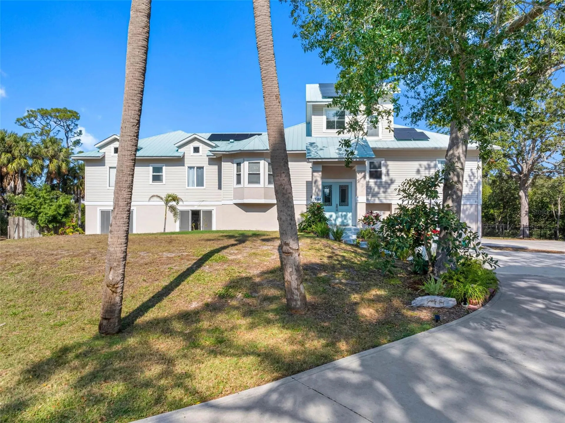 1580 Macchesney Drive Tarpon Springs FL 34689