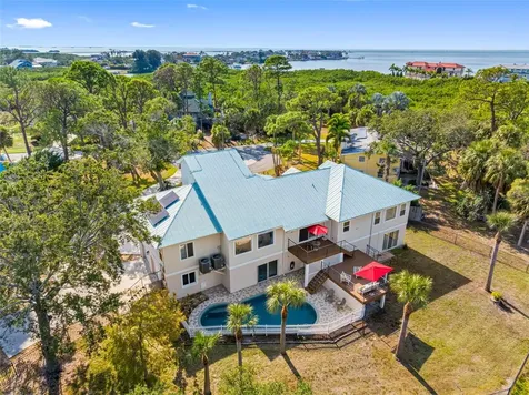 1580 Macchesney Drive Tarpon Springs FL 34689