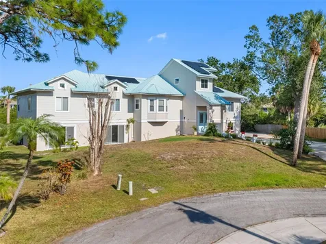 1580 Macchesney Drive Tarpon Springs FL 34689
