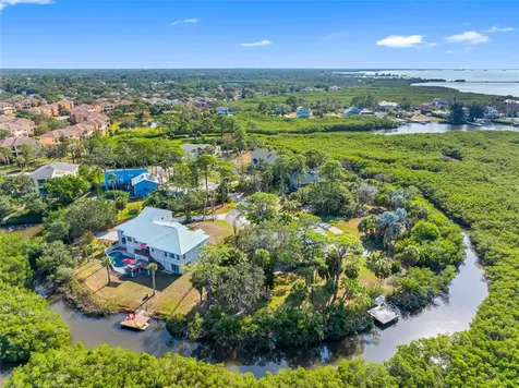1580 Macchesney Drive Tarpon Springs FL 34689