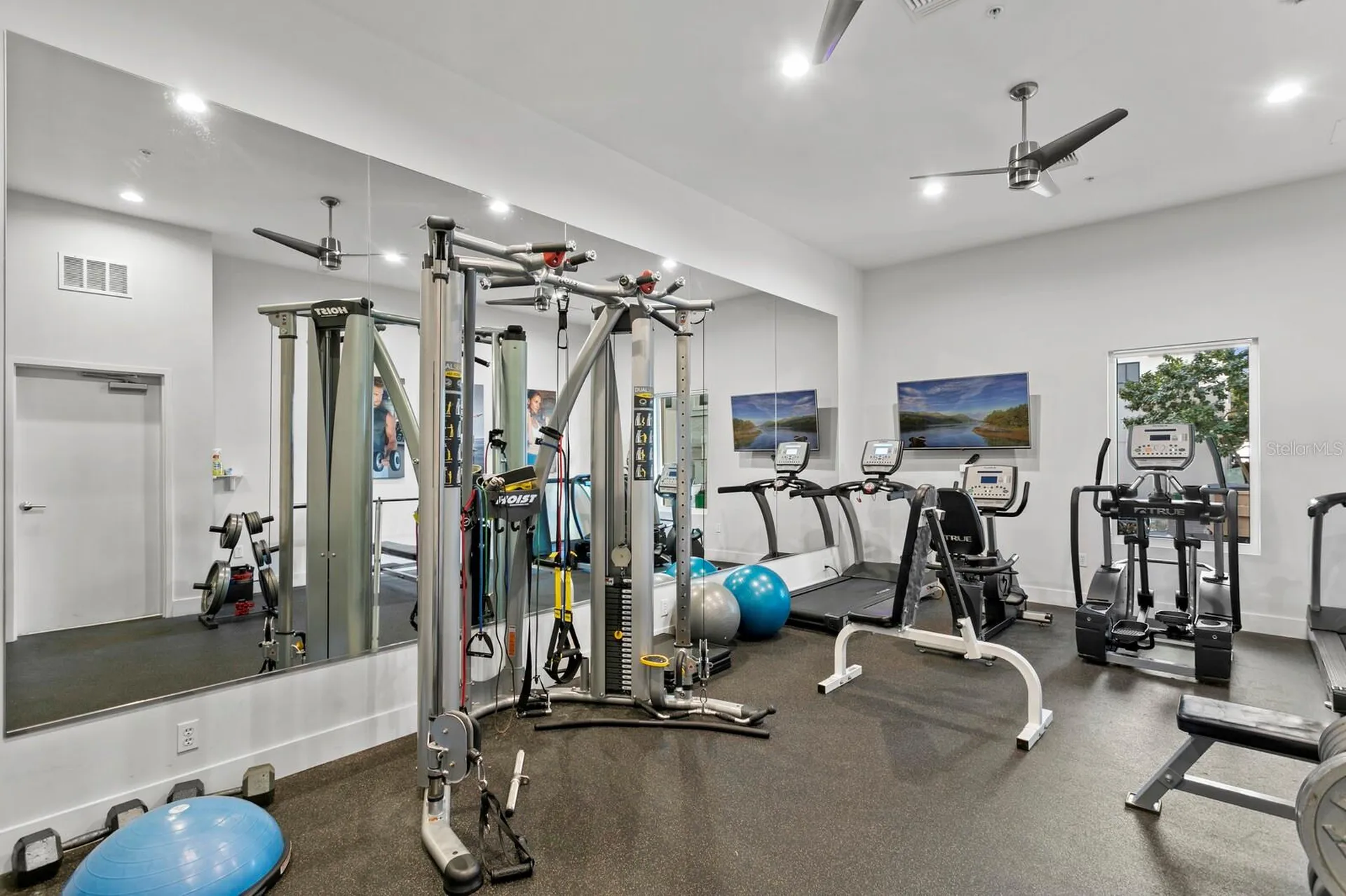 176 4th Avenue NE St Petersburg FL 33701