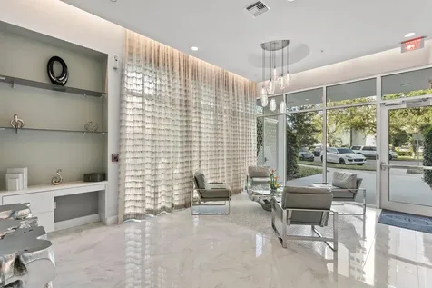 176 4th Avenue NE St Petersburg FL 33701