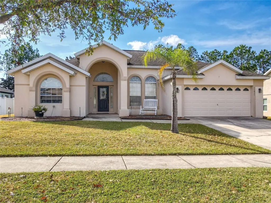 15825 Robin Hill Loop Clermont FL 34714