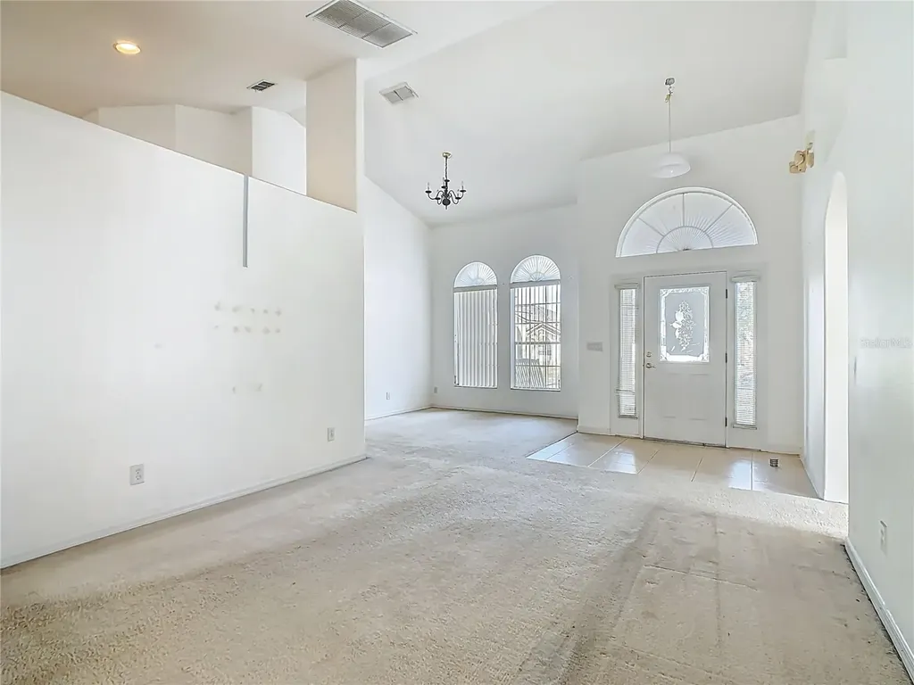 15825 Robin Hill Loop Clermont FL 34714