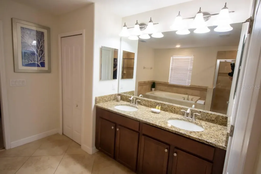 9162 Wedge Drive Davenport FL 33896