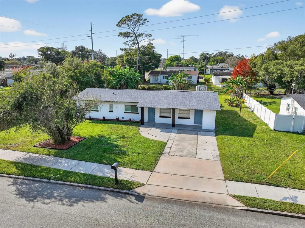 3034 Touraine Avenue Orlando FL 32812