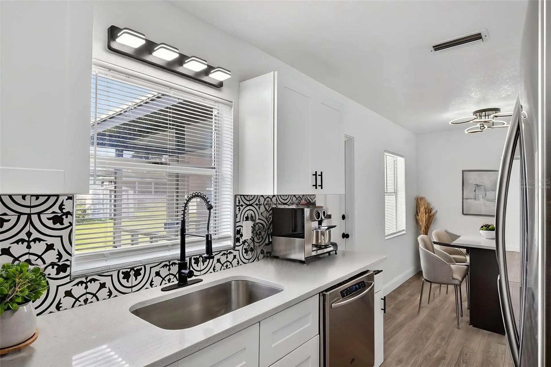 3034 Touraine Avenue Orlando FL 32812