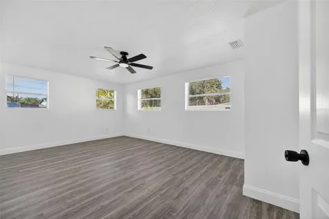 3034 Touraine Avenue Orlando FL 32812