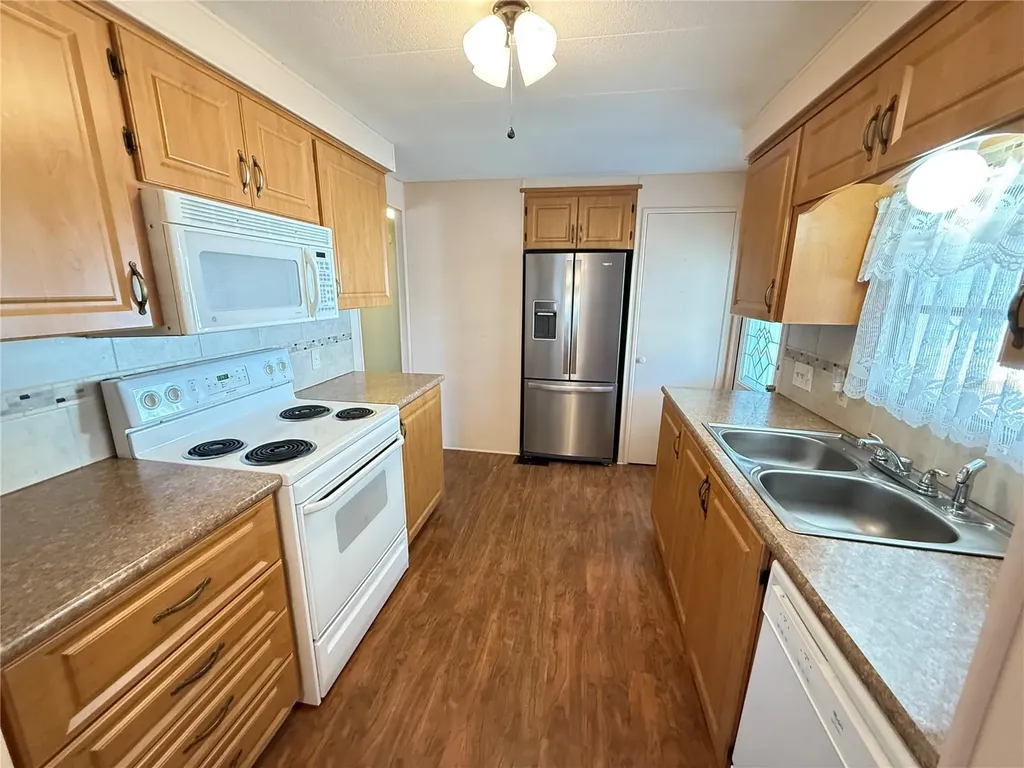 539 Mount Piney Avenue NE St Petersburg FL 33702