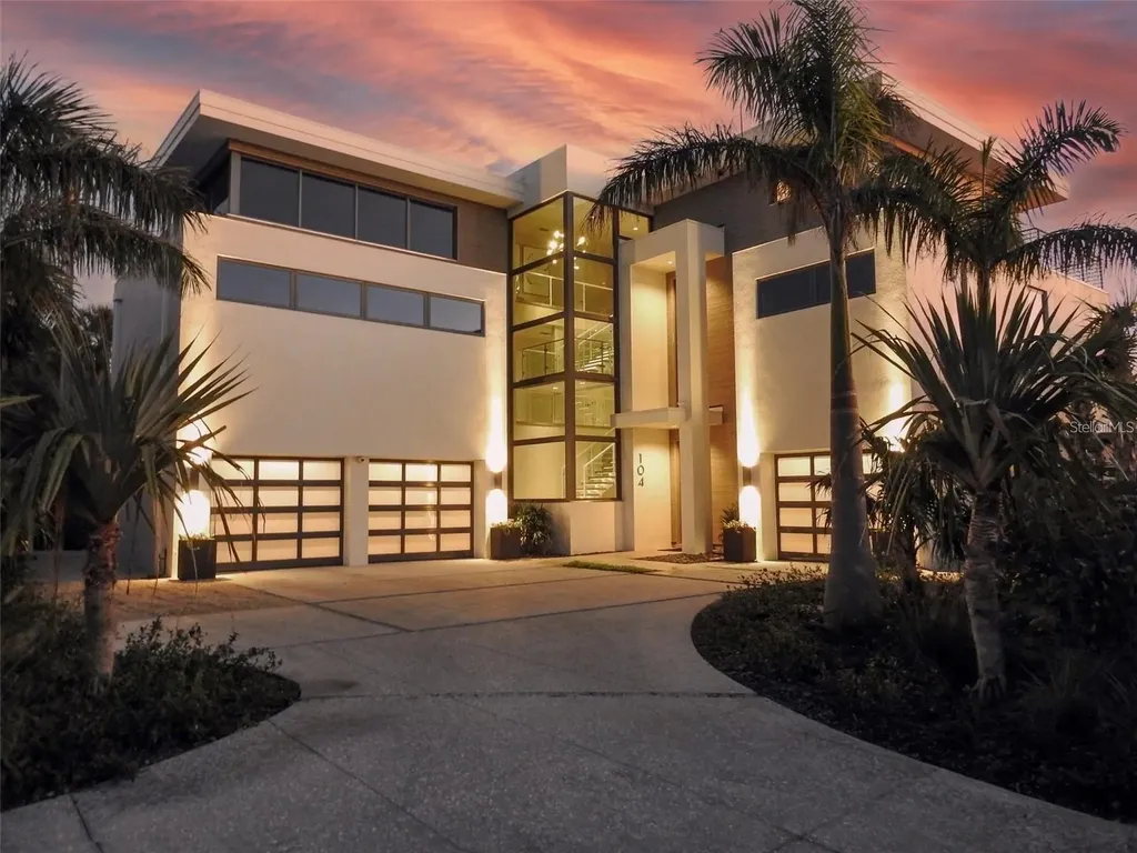 104 Sunset Lane Holmes Beach FL 34217