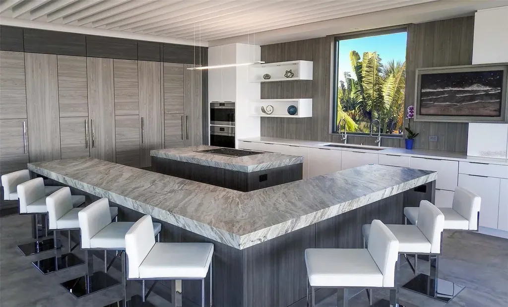 104 Sunset Lane Holmes Beach FL 34217