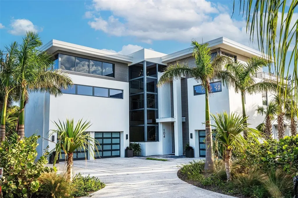 104 Sunset Lane Holmes Beach FL 34217