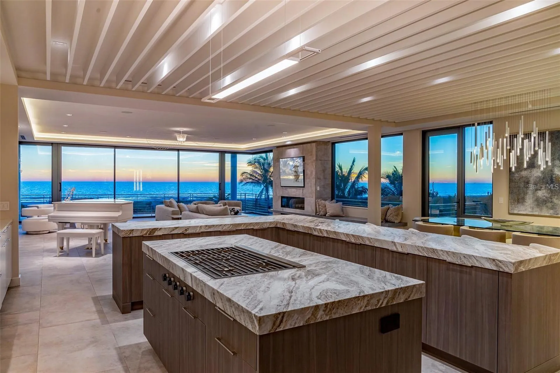 104 Sunset Lane Holmes Beach FL 34217