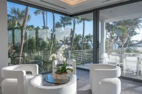104 Sunset Lane Holmes Beach FL 34217